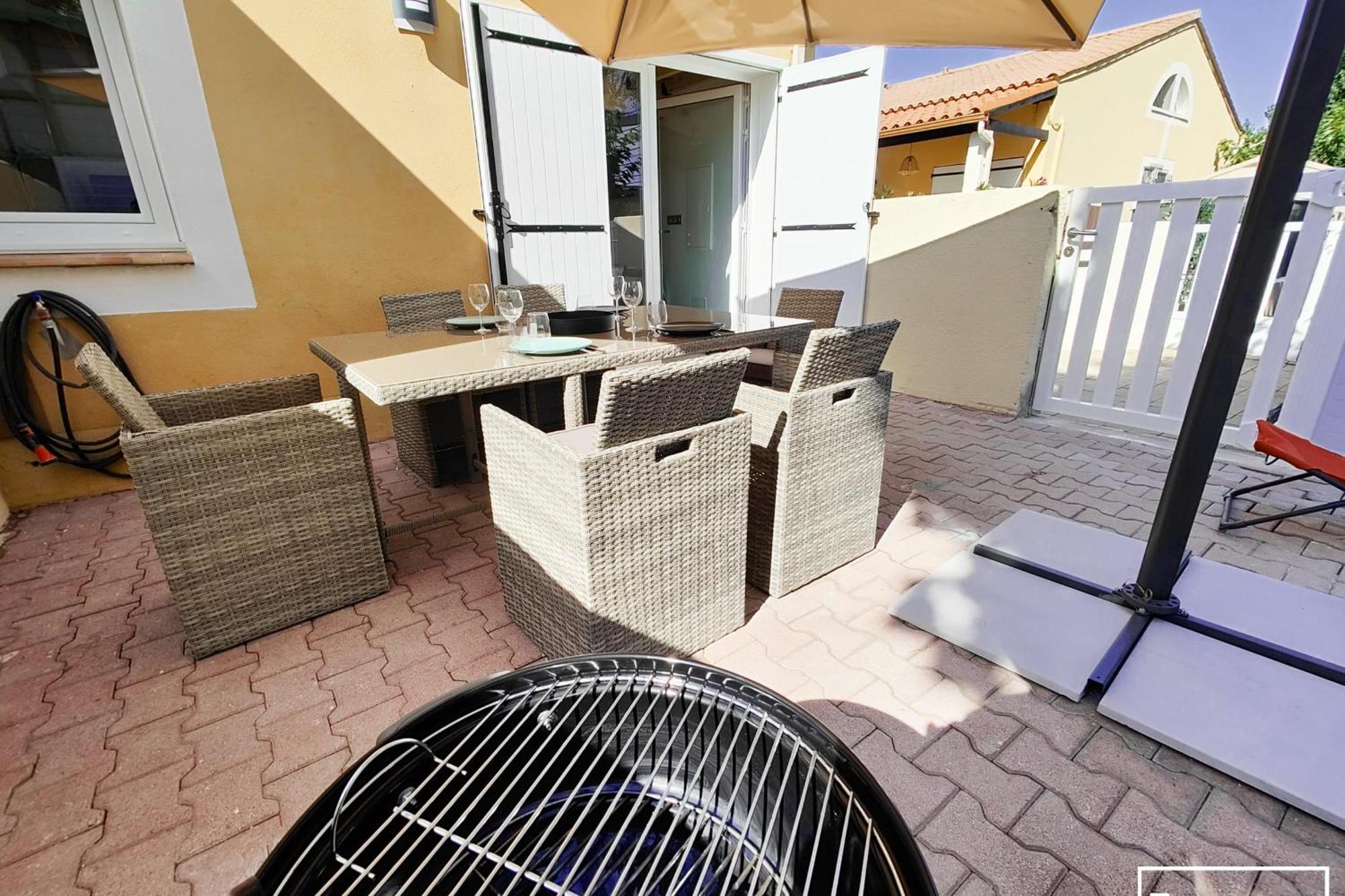 Maison Renovee Et Climatisee Avec Wifi A 600M De La Plage Vias Bagian luar foto